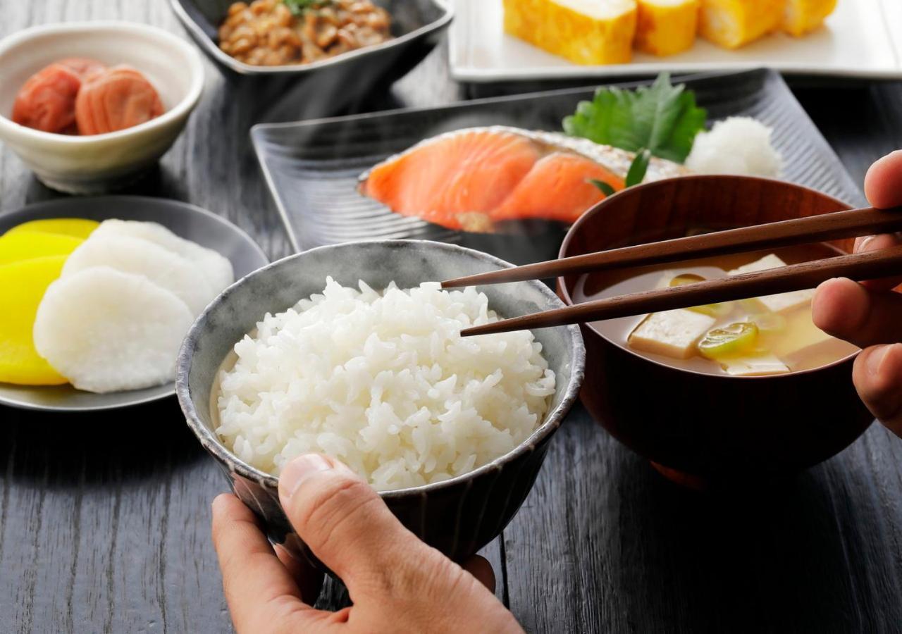 Apa Hotel & Resort Niigata Ekimae Odori Екстер'єр фото